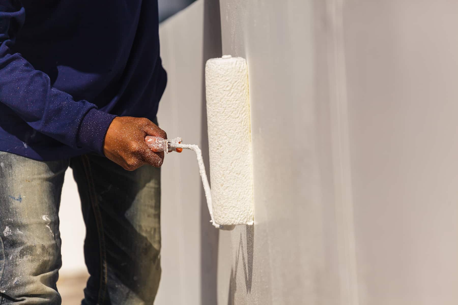 Façade de maison repeinte à Chambéry – peinture extérieure par L'Hélice