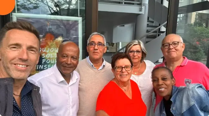 Membres du conseil d'administration de L'Hélice autour de la Présidente, Hélène Capitan
